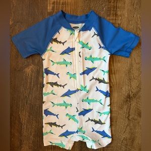 Old Navy rash guard swimsuit 6-12mo